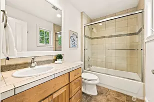 3039 92nd Pl NE, Clyde Hill, WA 98004 - Photo 31