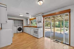 730 SE Oakcrest St, Lacey, WA 98503 - Photo 9