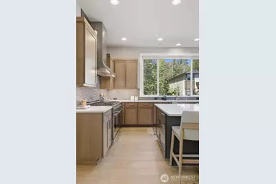 24309 NE 24th Street, Sammamish, WA 98074 - Photo 7