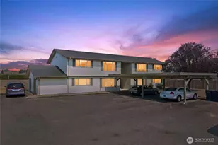 203 Farrelly St, Enumclaw, WA 98022 - Photo 1