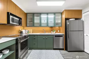 732 11th Ave E, Seattle, WA 98102 - Photo 21