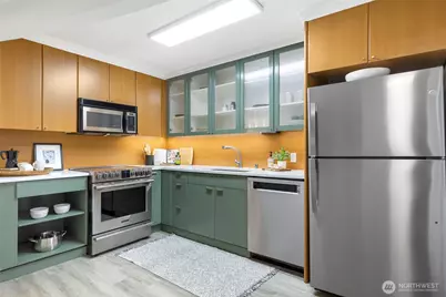 732 11th Avenue E #305, Seattle, WA 98102 - Photo 23