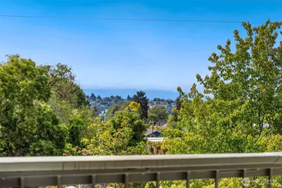 732 11th Avenue E #305, Seattle, WA 98102 - Photo 5