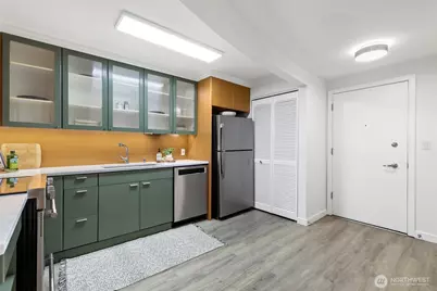 732 11th Avenue E #305, Seattle, WA 98102 - Photo 19