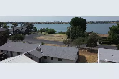 4033 Shorecrest Drive NE, Moses Lake, WA 98837 - Photo 3