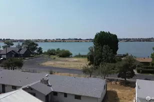 4033 Shorecrest Dr NE, Moses Lake, WA 98837 - Photo 3