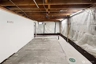 10708 17th Ave NE, Seattle, WA 98125 - Photo 17