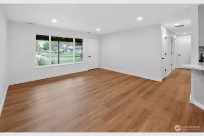 320 213th Place SW, Bothell, WA 98021 - Photo 9