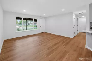 320 213th Pl SW, Bothell, WA 98021 - Photo 9