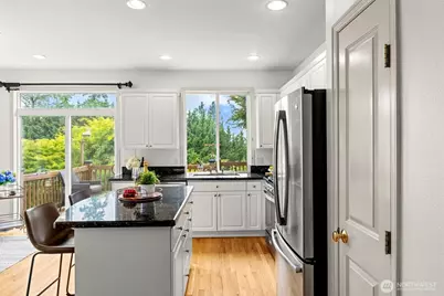 1301 225th Place SE, Sammamish, WA 98075 - Photo 15