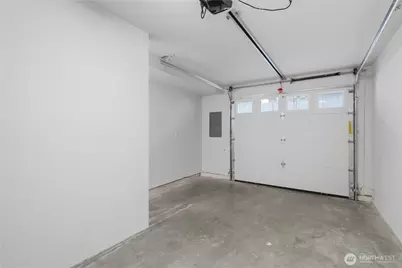 720 N 43rd St, Seattle, WA 98103 - Photo 21