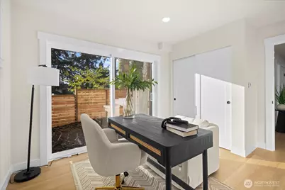 14308 Roslyn Place N, Seattle, WA 98133 - Photo 21