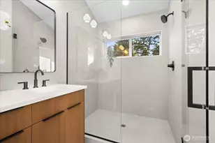 14308 Roslyn Pl N, Seattle, WA 98133 - Photo 13