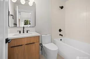 14308 Roslyn Pl N, Seattle, WA 98133 - Photo 17