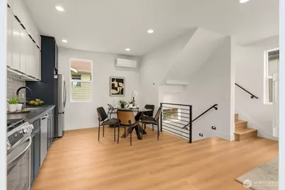 7403 Dayton Avenue N, Seattle, WA 98103 - Photo 5