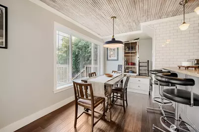 9744 49th Avenue S, Seattle, WA 98118 - Photo 7