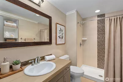 6707 204th Street SW #205, Lynnwood, WA 98036 - Photo 19