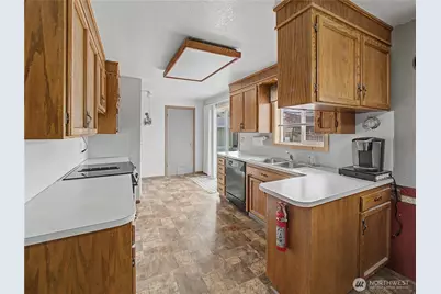 621 E Mason Avenue, Buckley, WA 98321 - Photo 17