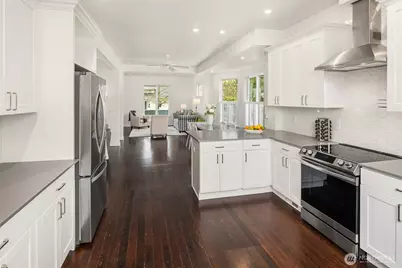 227 29th Avenue E, Seattle, WA 98112 - Photo 13