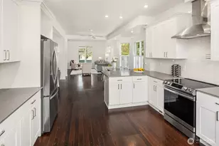 227 29th Ave E, Seattle, WA 98112 - Photo 13