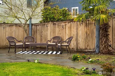 227 29th Avenue E, Seattle, WA 98112 - Photo 35