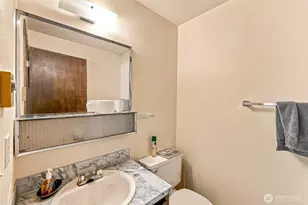 613 NW Hyak Dr, Oak Harbor, WA 98277 - Photo 19