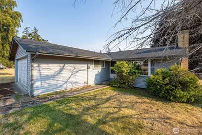 613 NW Hyak Drive, Oak Harbor, WA 98277 - Photo 3