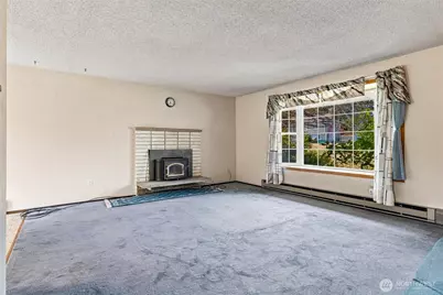 613 NW Hyak Drive, Oak Harbor, WA 98277 - Photo 7
