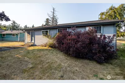 613 NW Hyak Drive, Oak Harbor, WA 98277 - Photo 25