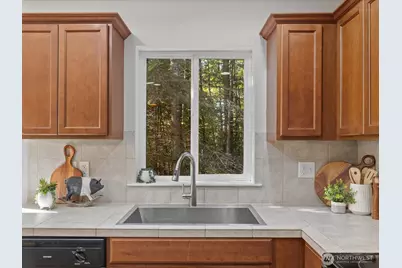 8402 61st Place NE, Marysville, WA 98270 - Photo 9