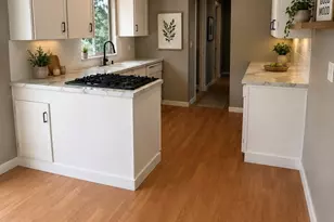 5250 Dahl Dr, Tacoma, WA 98406 - Photo 5
