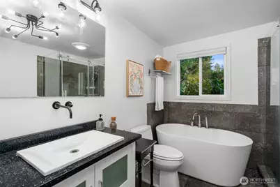 1351 Jacobsen Boulevard, Bremerton, WA 98310 - Photo 17