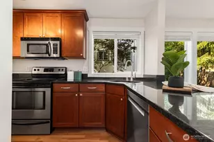 8615 238th Street SW, Edmonds, WA 98026 - Photo 7