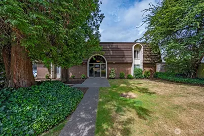 11010 NE 68th Street #622, Kirkland, WA 98033 - Photo 1