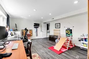 5625 SW Teig Pl, Seattle, WA 98116 - Photo 19
