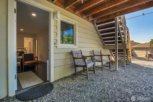 5625 SW Teig Pl, Seattle, WA 98116 - Photo 21