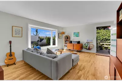 5625 SW Teig Place, Seattle, WA 98116 - Photo 11