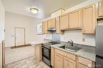 1031 1045 SW 122nd Street, Seattle, WA 98146 - Photo 17