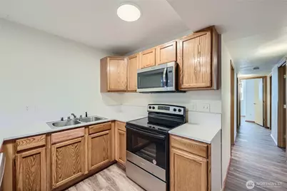 1031 1045 SW 122nd Street, Seattle, WA 98146 - Photo 13