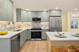 9119 17th Ave NE, Seattle, WA 98115 - Photo 9