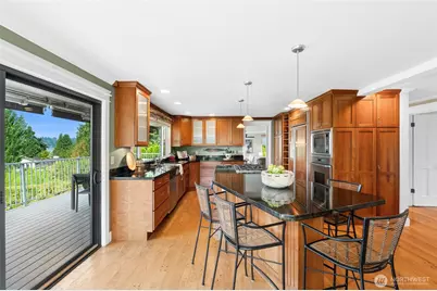 12530 Holmes Point Drive NE, Kirkland, WA 98034 - Photo 9