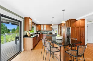 12530 Holmes Point Dr NE, Kirkland, WA 98034 - Photo 9