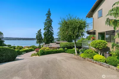12530 Holmes Point Drive NE, Kirkland, WA 98034 - Photo 39
