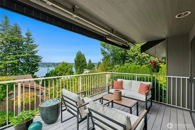 12530 Holmes Point Drive NE, Kirkland, WA 98034 - Photo 11