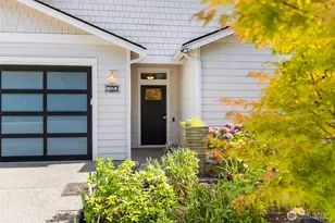 720 Fords Ct NW, Bainbridge Island, WA 98110 - Photo 3