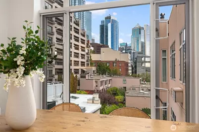 2030 Western Avenue #713, Seattle, WA 98121 - Photo 7