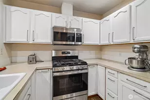 418 17th St SE, Auburn, WA 98002 - Photo 9