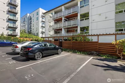 10501 8th Avenue NE #127, Seattle, WA 98125 - Photo 17