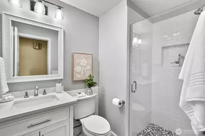 629 Kirkland Way #B11, Kirkland, WA 98033 - Photo 11