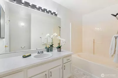 23824 66th Avenue S #L104, Kent, WA 98032 - Photo 17